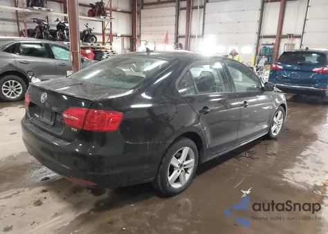 2012 Volkswagen Jetta 2.0L Tdi z USA, uszkodzony, nr VIN 3VWLL7AJXCM320820